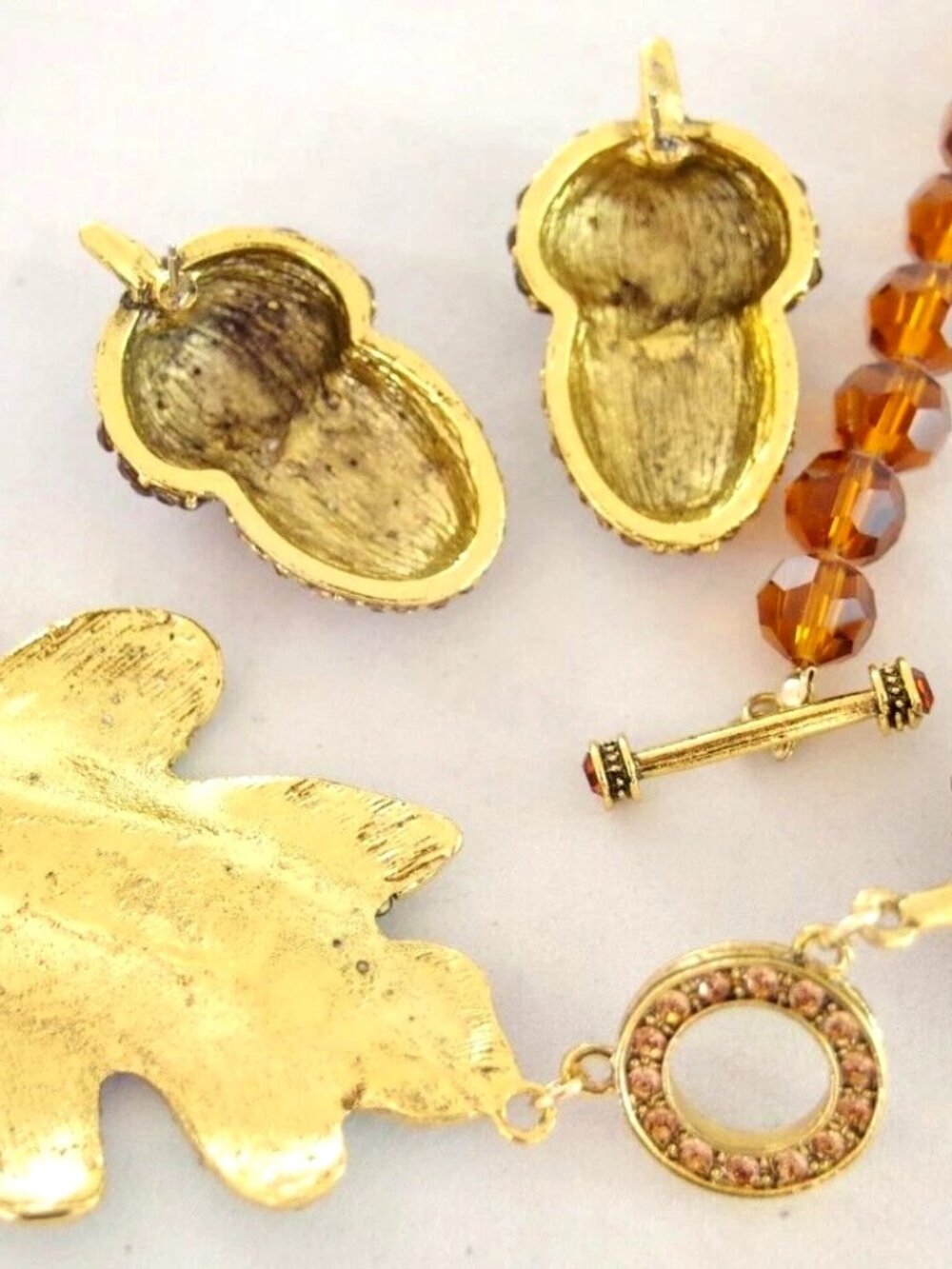 Acorn Toggle Necklace Leaf Amber Tone Glass Beads Rhinestones NWOT Perfect 33032 - Picture 8 of 8